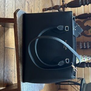 Kate Spade Elegant Black Tote. Great gift for Christmas!